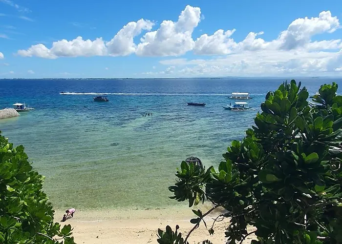 Feelgood House Campsite Lapu-Lapu City